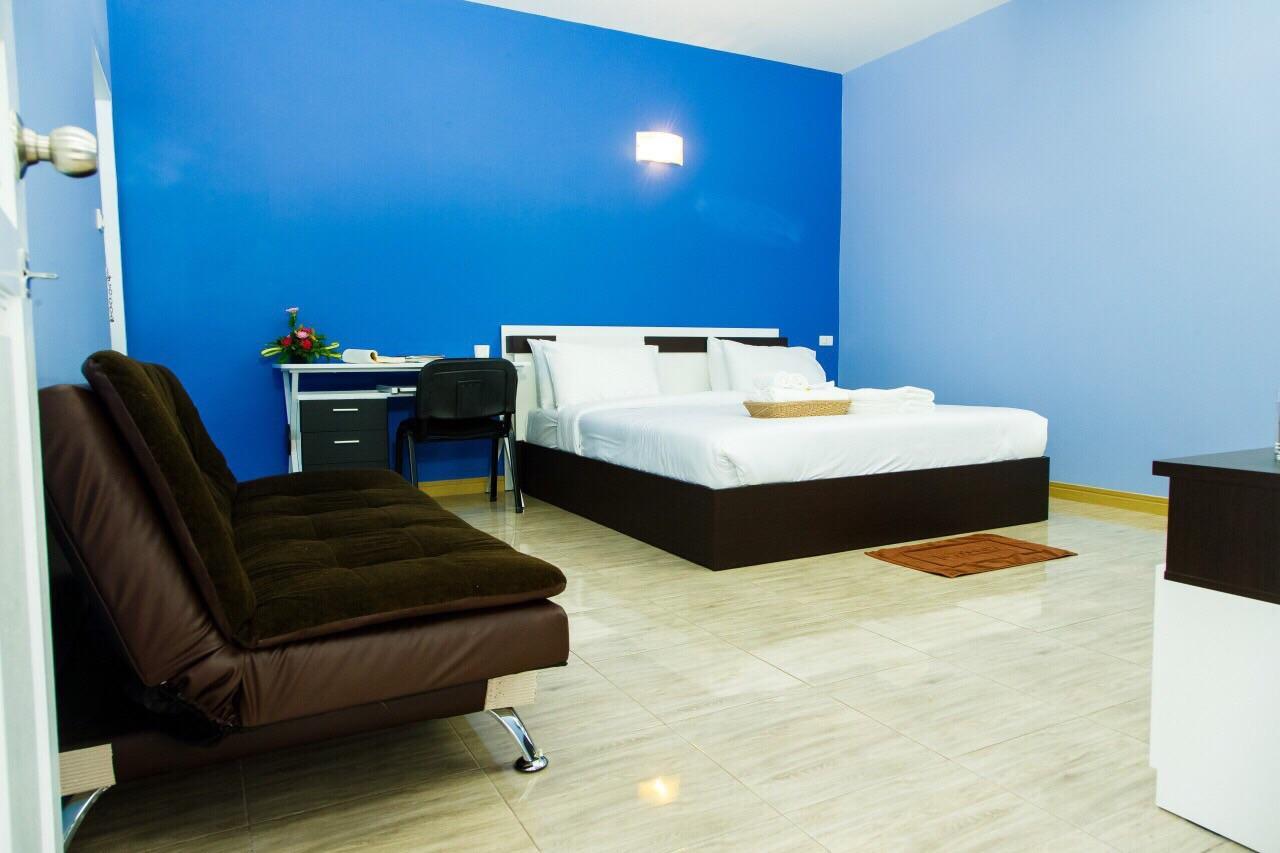Motel P House Kanchanaburi Esterno foto