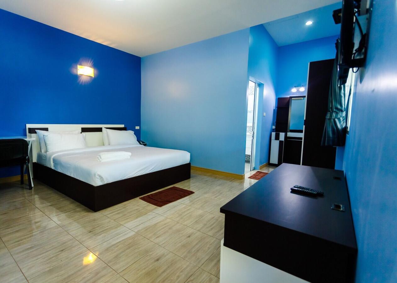 Motel P House Kanchanaburi Esterno foto