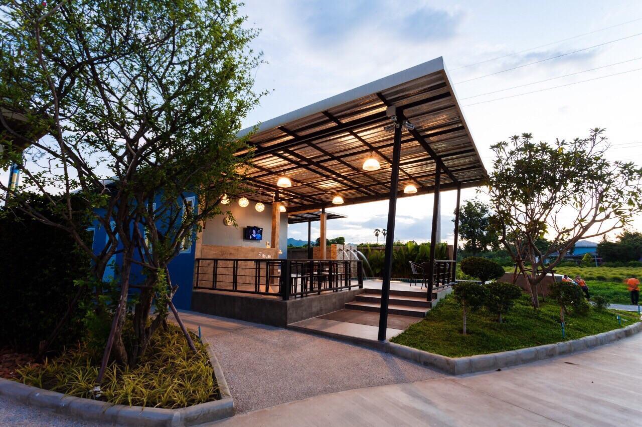 Motel P House Kanchanaburi Esterno foto