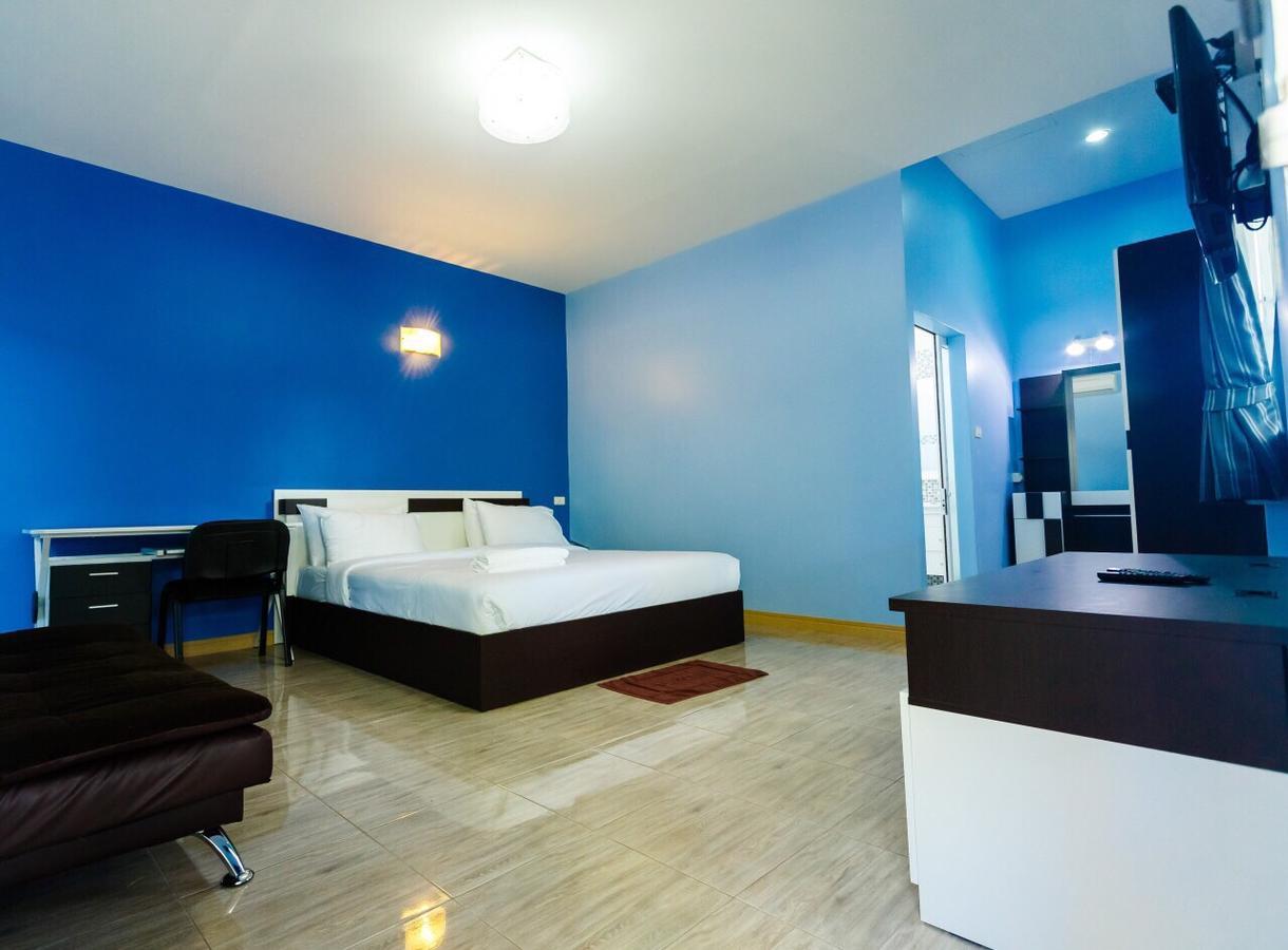 Motel P House Kanchanaburi Esterno foto